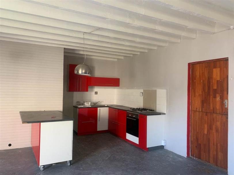 1 Bed Apartment in Walmer-3