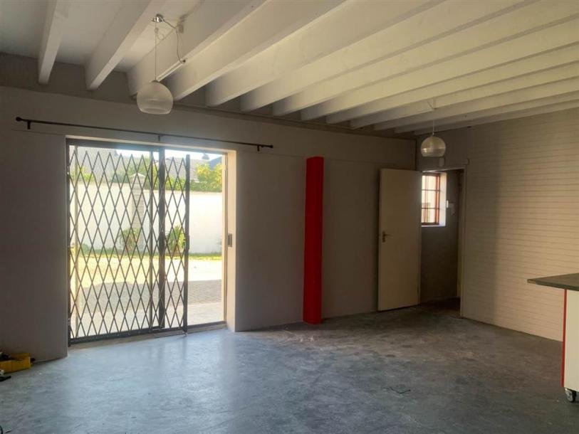 1 Bed Apartment in Walmer-2