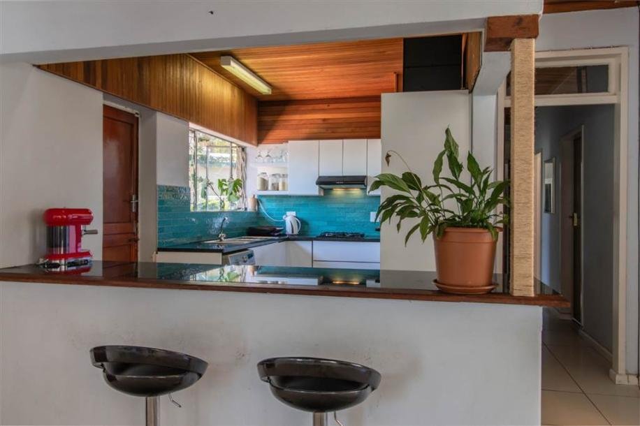 3 Bed House in Bordeaux-4