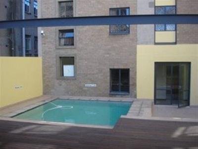 Bachelor apartment in Braamfontein