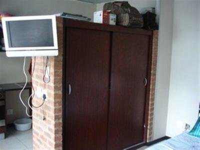 Bachelor apartment in Braamfontein