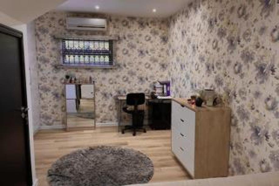 4 Bedroom Townhouse for Sale in Westville-16