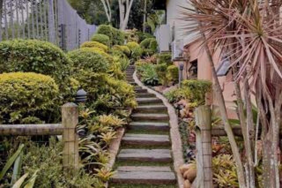 4 Bedroom Townhouse for Sale in Westville-2