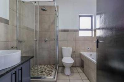 2 Bedroom Apartment / Flat for Sale in Ferndale