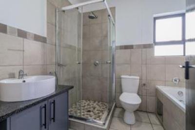 2 Bedroom Apartment / Flat for Sale in Ferndale