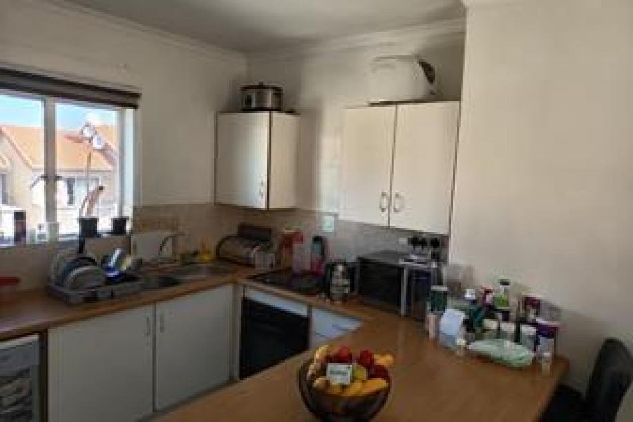 2 Bedroom Apartment / Flat for Sale in Ferndale-3