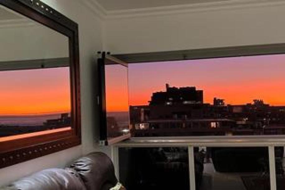 2 Bedroom Apartment / Flat to Rent in Sea Point-9