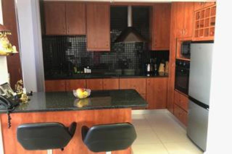 2 Bedroom Apartment / Flat to Rent in Sea Point-5