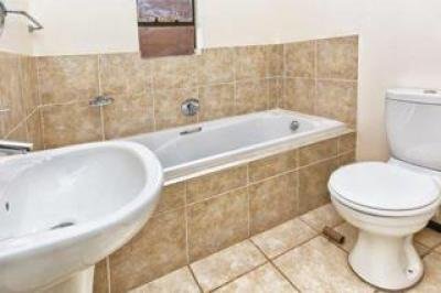 2 Bedroom Townhouse to Rent in Protea Glen
