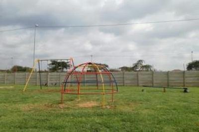 2 Bedroom Townhouse to Rent in Protea Glen