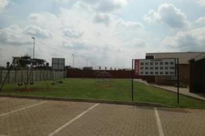 2 Bedroom Townhouse to Rent in Protea Glen