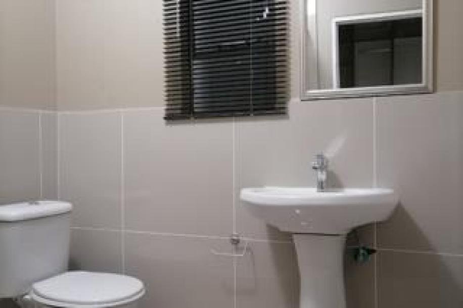 1 Bedroom Apartment / Flat to Rent in Protea Glen-12