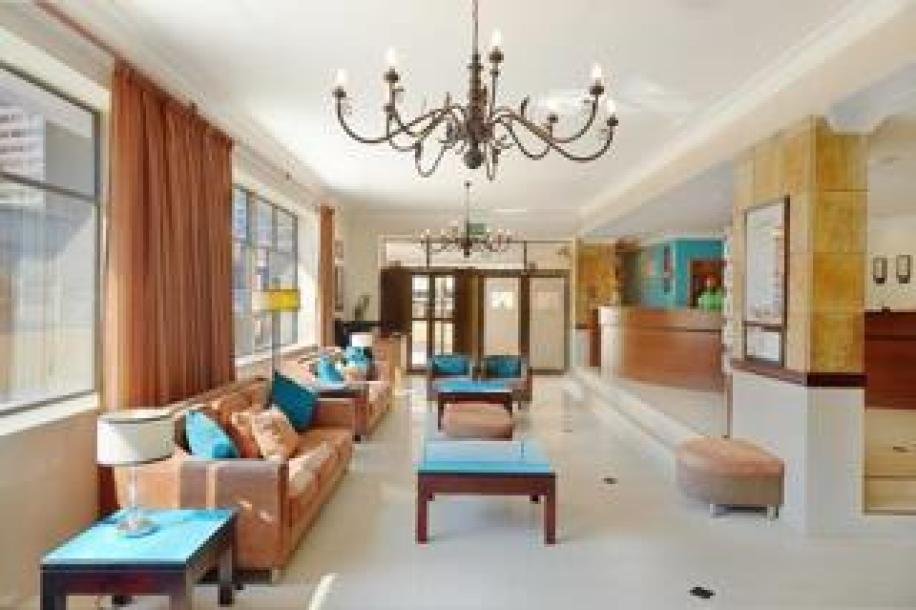 2 Bedroom Apartment / Flat to Rent in North Beach-2