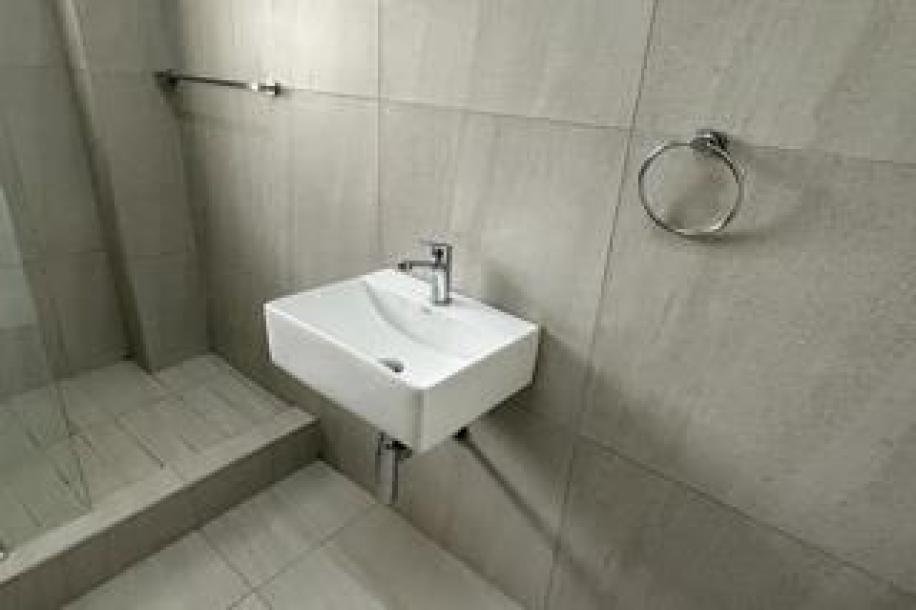 2.5 Bedroom Apartment / Flat to Rent in Musgrave-5