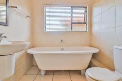 2 Bedroom Apartment / Flat to Rent in Glenvista