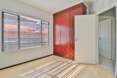 2 Bedroom Apartment / Flat to Rent in Glenvista