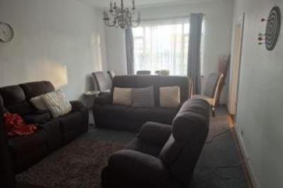 3 Bedroom Apartment / Flat to Rent in Glenwood