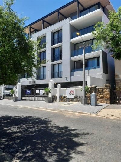 2 Bed Apartment in Vredehoek