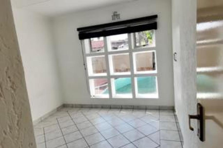 2 Bedroom Townhouse to Rent in Winchester Hills-9