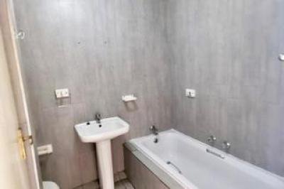 2 Bedroom Townhouse to Rent in Winchester Hills