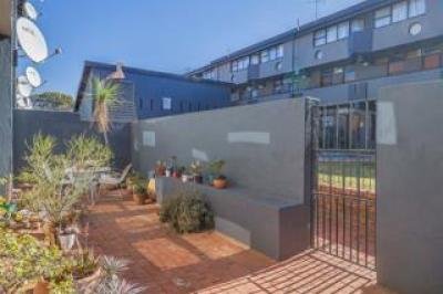 3 Bedroom Townhouse for Sale in Valhalla