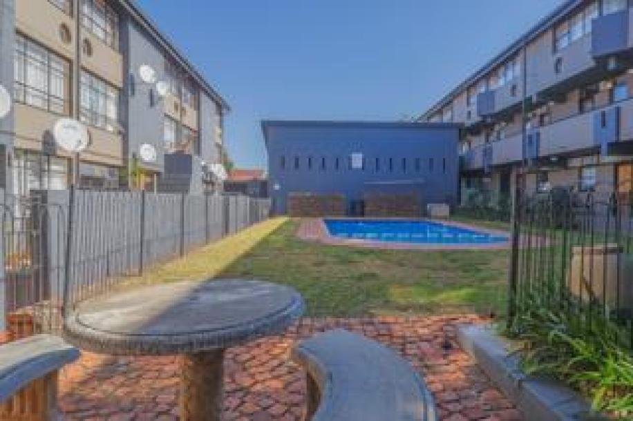3 Bedroom Townhouse for Sale in Valhalla-17