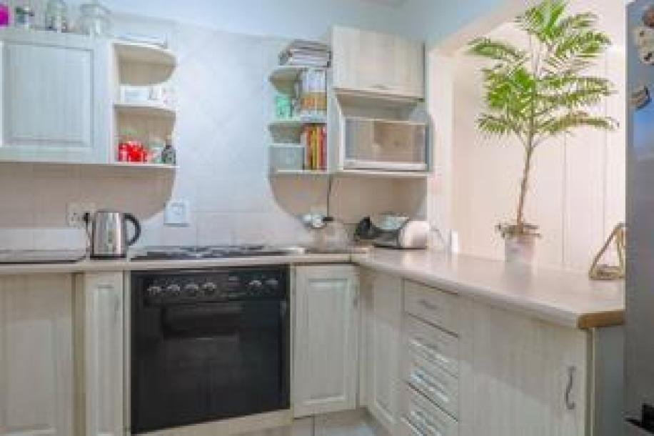 3 Bedroom Townhouse for Sale in Valhalla-5