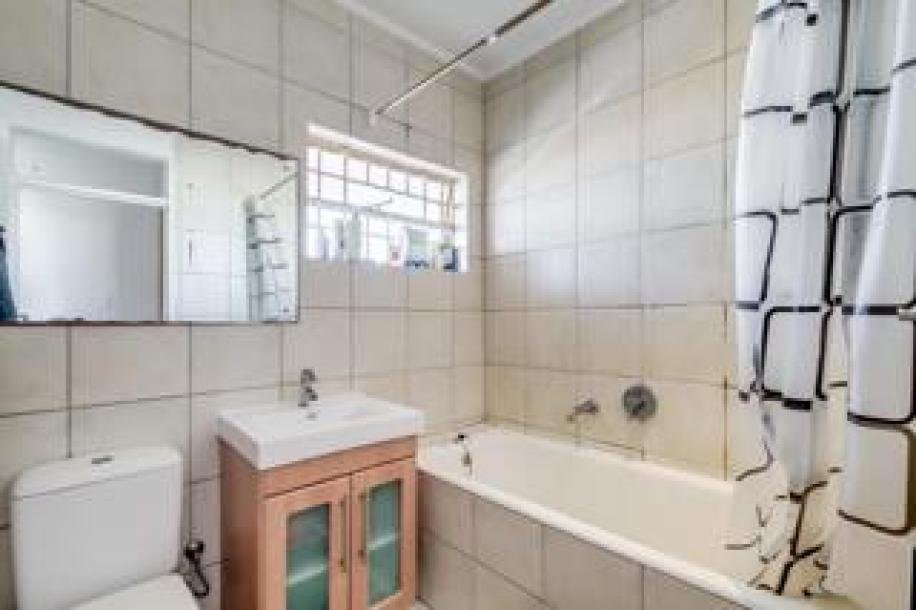 1 Bedroom Apartment / Flat for Sale in Pinelands-12