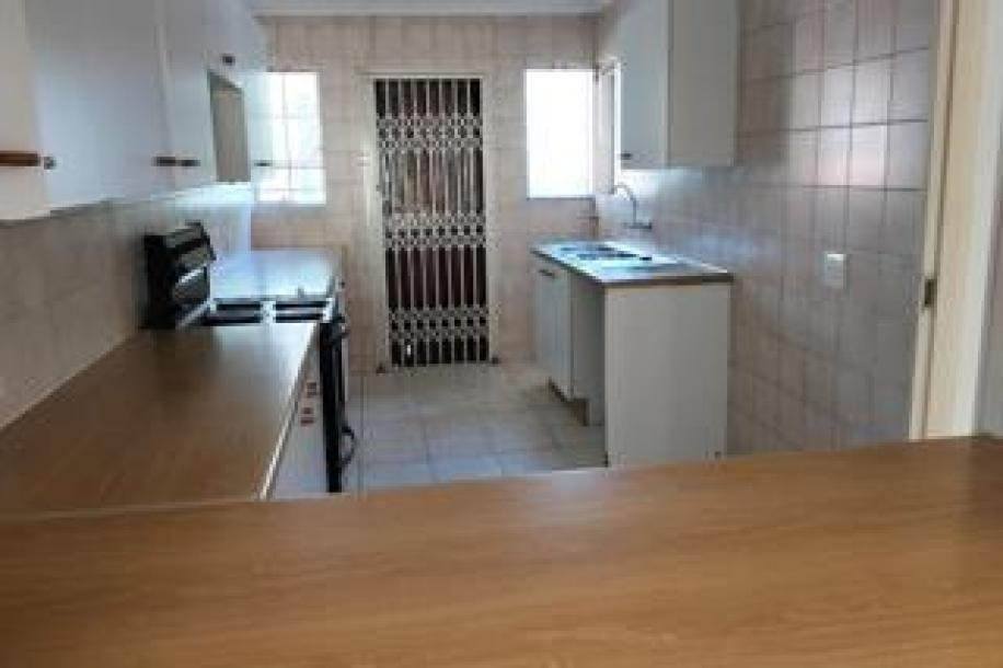 3 Bedroom Townhouse for Sale in Ridgeway-3