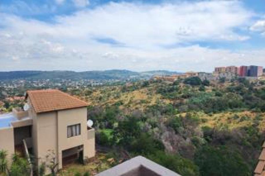 2 Bedroom Townhouse for Sale in Winchester Hills-16