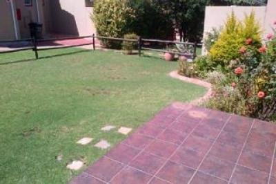 3 Bedroom Townhouse for Sale in Winchester Hills