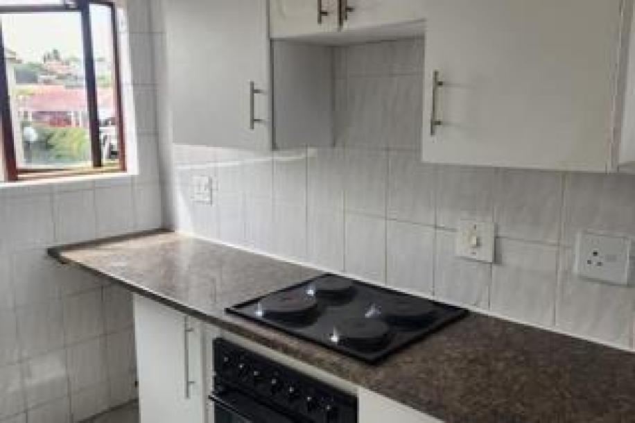 2 Bedroom Townhouse for Sale in Winchester Hills-4