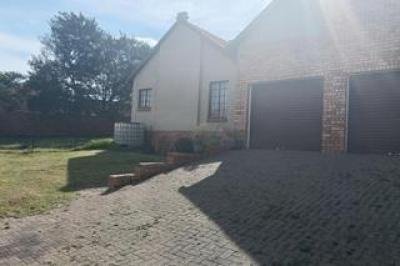 3 Bedroom House to Rent in Model Park