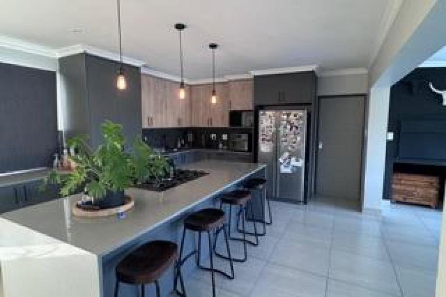 4 Bedroom House for Sale in Erasmus Park-1