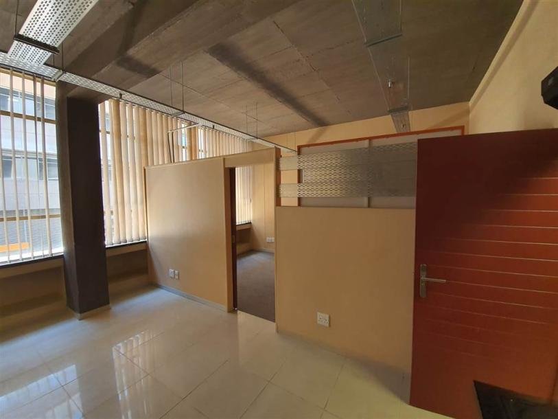 0.5 Bedroom Flat in Marshalltown-8