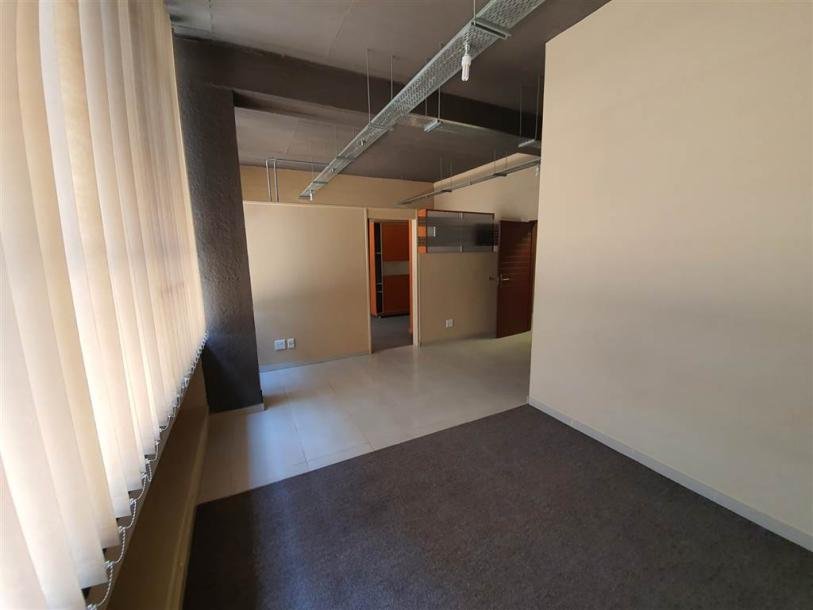 0.5 Bedroom Flat in Marshalltown-9
