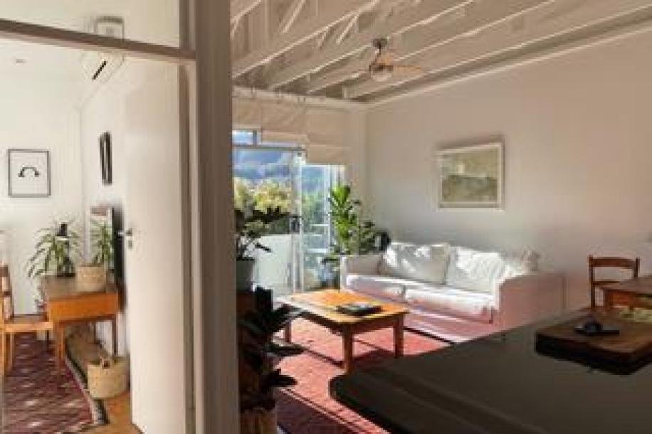 1 Bedroom Apartment / Flat to Rent in Gardens-2