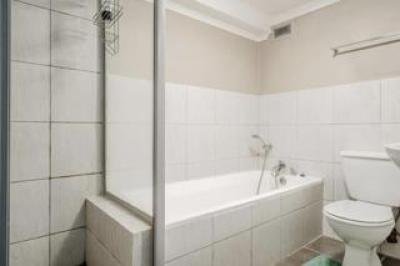 2 Bedroom Apartment / Flat to Rent in Gardens