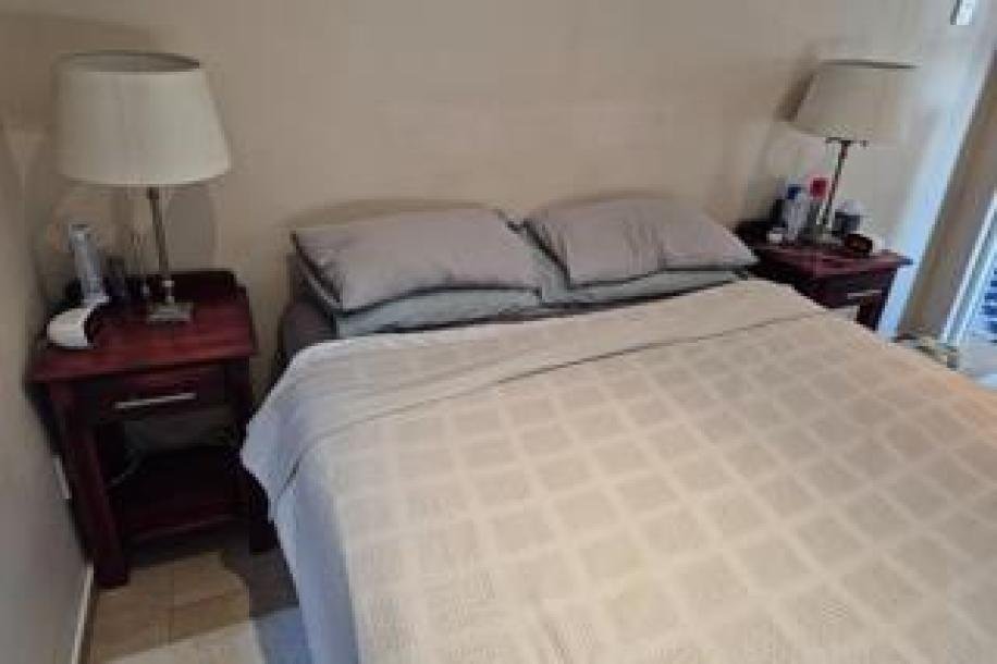 2 Bedroom Apartment / Flat to Rent in Westville-6