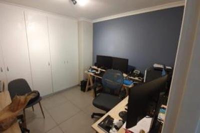 2 Bedroom Apartment / Flat to Rent in Woodstock