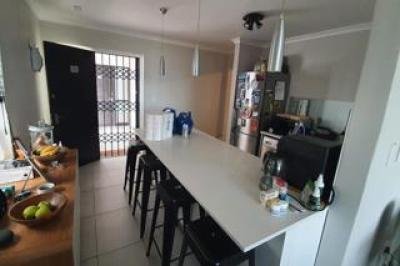 2 Bedroom Apartment / Flat to Rent in Woodstock