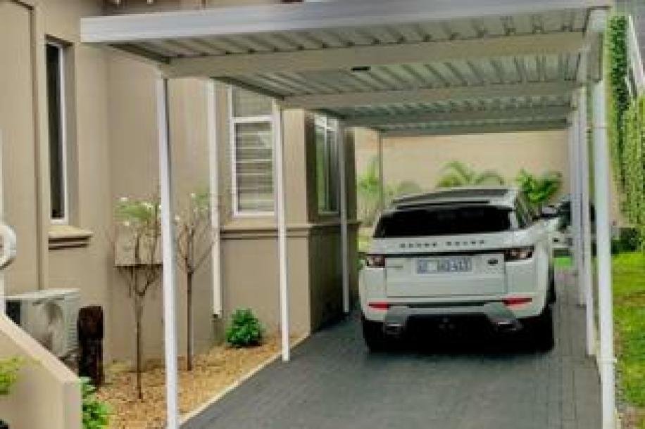 4 Bedroom House for Sale in Morningside-8