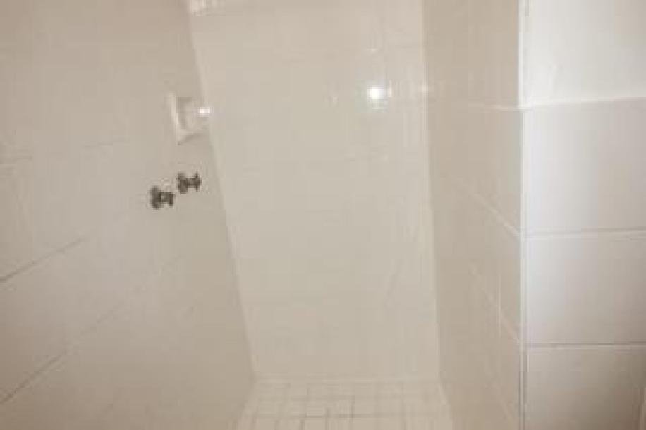 2 Bedroom Apartment / Flat for Sale in Humewood-17
