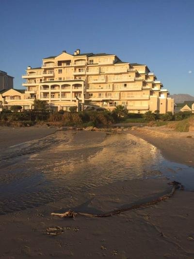 3 Bedroom Apartment in Greenways Golf Estate