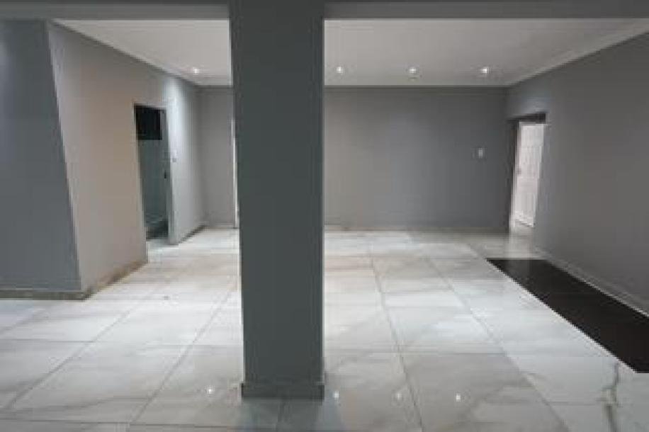 1 Bedroom Apartment / Flat for Sale in Westville-13