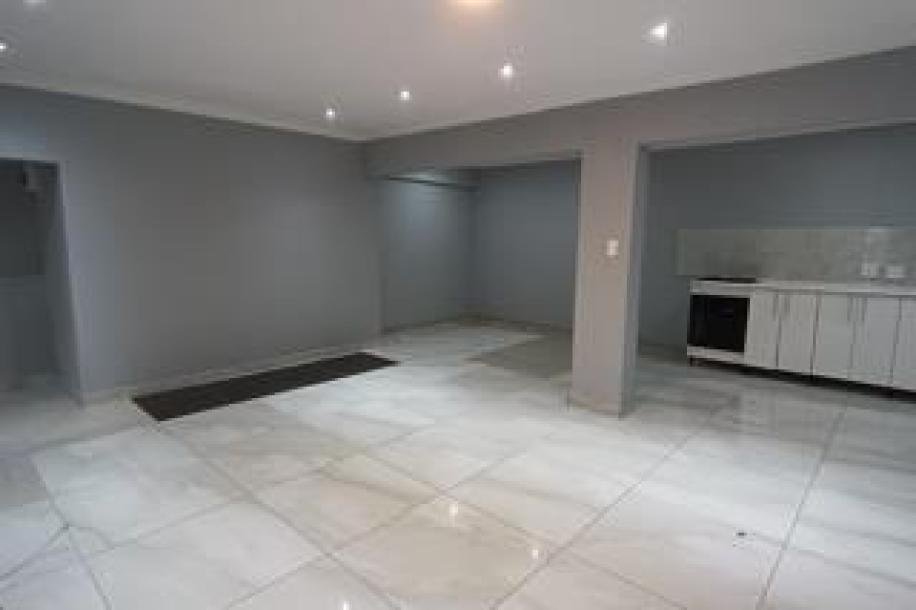 1 Bedroom Apartment / Flat for Sale in Westville-16
