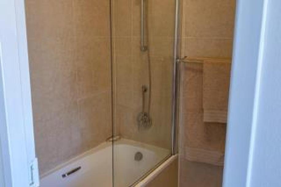 1 Bedroom Apartment / Flat to Rent in Gardens-4