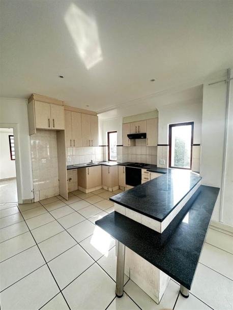 3 Bed Apartment in Durban North-4