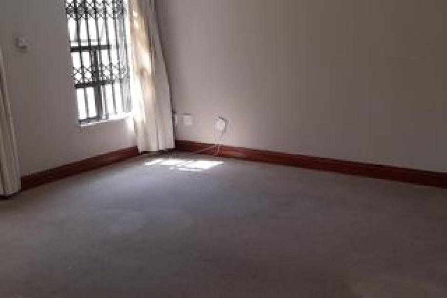 3 Bedroom House to Rent in Bassonia Estate-11