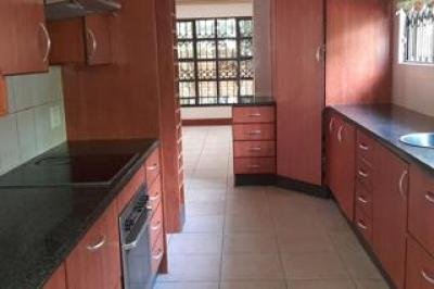 3 Bedroom House to Rent in Bassonia Estate